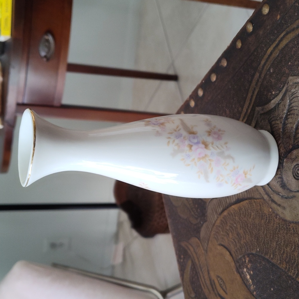 Vintage Lefton hand painted bud vase